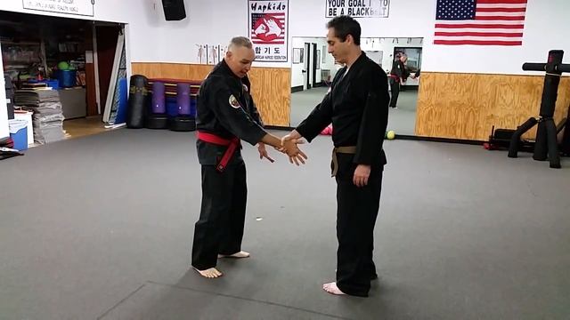 Cross wrist, the Practical hapkido way смотреть онлайн