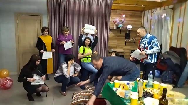 Красный рюкзачек, по мотивам известной сказки