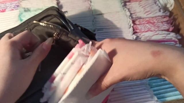 Собираем прокладки в школьный рюкзак???!