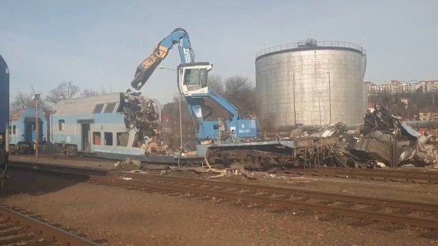 Слом старого вагона в утиль! смотреть онлайн