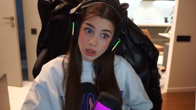 Акулич хотела пришить ноготь к пальцу смотреть онлайн