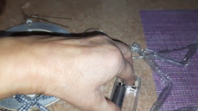 VLOG: Сижу дома #Убираю все новогоднее. # Шмяк поймал мышь. смотреть онлайн