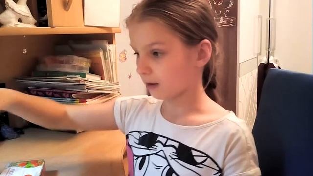 Раскрашиваем лисичку из гипса акриловыми красками.