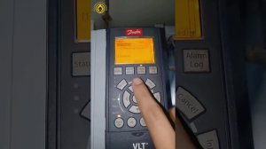 Danfoss VLT Automation Drive local option kaise running karte (Hindi 2022)