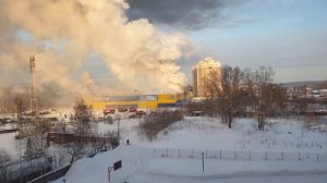 21.12.2021 Горит магазин Лента Томск