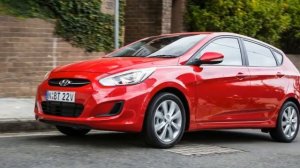 Hyundai Accent Sport hatchback - Interior Exterior and Drive