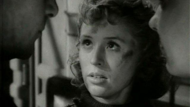 Ночь была с ливнями и трава в росе... Музыка Андрея Эшпая на слова Григория Поженяна... смотреть онлайн