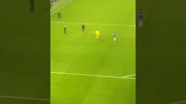 Azpilicueta had to call back Chelsea players to clap fans as they walk down the tunnel, no Potter!!