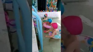ЗАНЯТИЯ В БАССЕЙНЕ С ДЕТЬМИ 4 ЛЕТ В ДЕТСКОМ САДУ