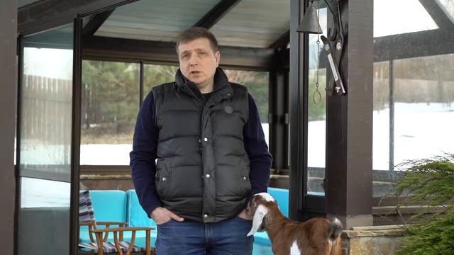 Отличия в использовании теплого и холодного остекления в нежилых помещениях