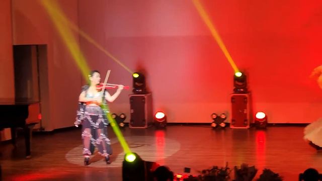 Leonhart - Lost Ark (게임 로스트 아크 OST) 수험생, 학부모, 교원을 위한 힐링콘서트 (Violinest 우정숙) (2022.11.25) смотреть онлайн