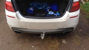 BMW F10 Выдвижной фаркоп. А с виду обычный бампер. Агонь))