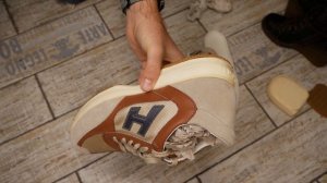 Почему нельзя покупать обувь из полиуретана? Если не знаете дату выпуска...