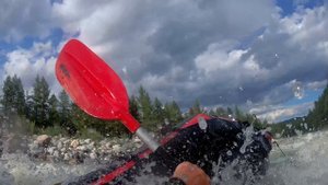 Пакрафт билюта экспедишн на бурной воде