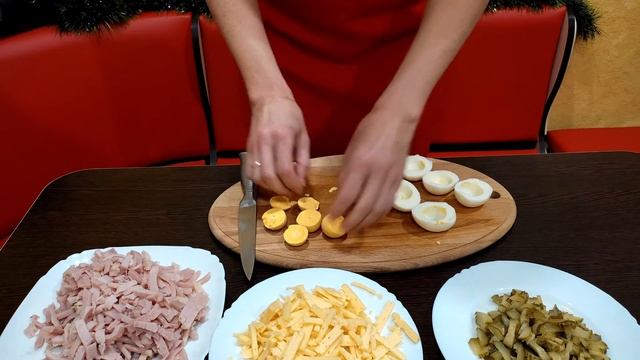 ПРАЗДНИЧНЫЙ САЛАТ НЕЖНО СНЕЖНЫЙ" БУЖЕНИНА ПОД СНЕГОМ". НОВИНКА! #праздничныйсалат#рецептсалата#sala