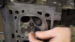 Ремонт двигателя K4J на Renault Symbol (1я часть)