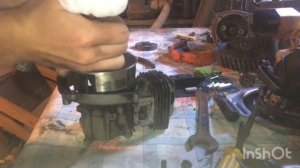 Разборка двигателя от бензокосы