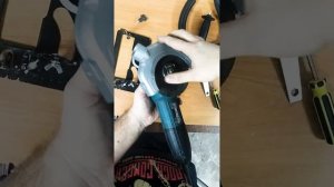 Из болгарки в циркулярную пилу. #инструмент #болгарка #циркулярка