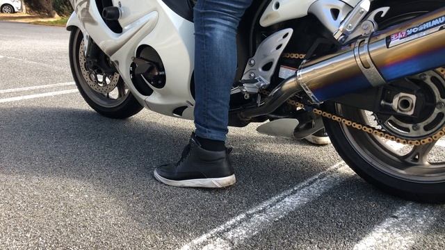 Suzuki Hayabusa 1300R 隼の170cm足つきとさらっと車両紹介 смотреть онлайн