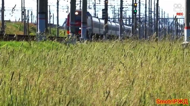 Электровоз ЭП2К-226 с поездом 045я Иваново-СПБ смотреть онлайн