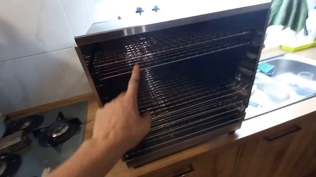 Дегидратор VIATTO она же сушилка для овощей, фруктов, мяса, рыбы и т.п.