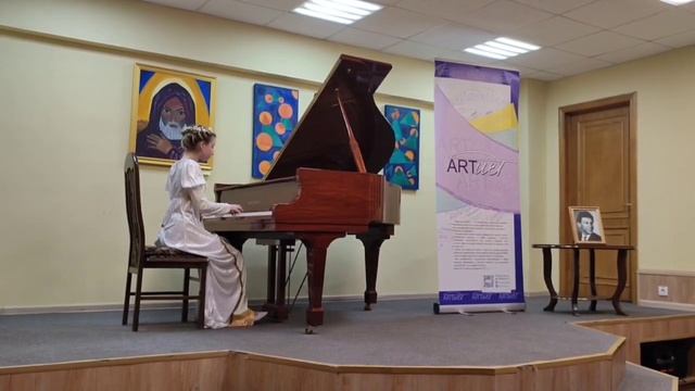 С.Прокофьев "Монтекки и Капулетти" из балета "Ромео и Джульетта" (Мария Самбурская) смотреть онлайн