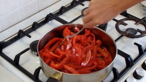 Перец тушёный с яблочным уксусом. Сладкий, вкусный болгарский перец.
