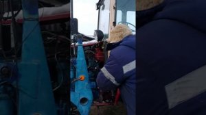 Как нельзя заводить зимой дизель трактора ЮМЗ в деревне ЛПХ.
