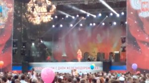 Песня улыбайся улыбайся в невесомостипори по и отайся