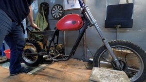 Мотоцикл Минск. В поисках моноамортизатора.