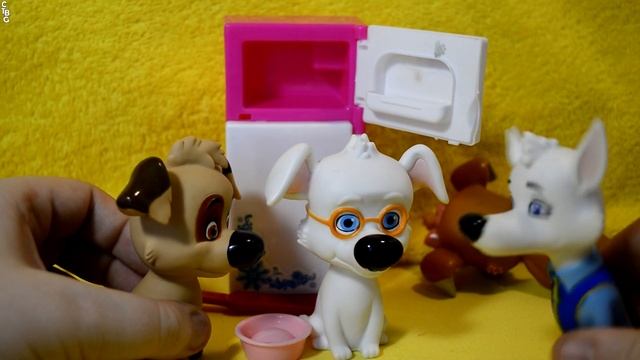 TOYS: Funny family - Belka and Strelka |CTBG| Cartoon Toys Baby Game смотреть онлайн