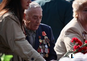 В Челябинске состоялось возложение цветов и венков к Вечному огню