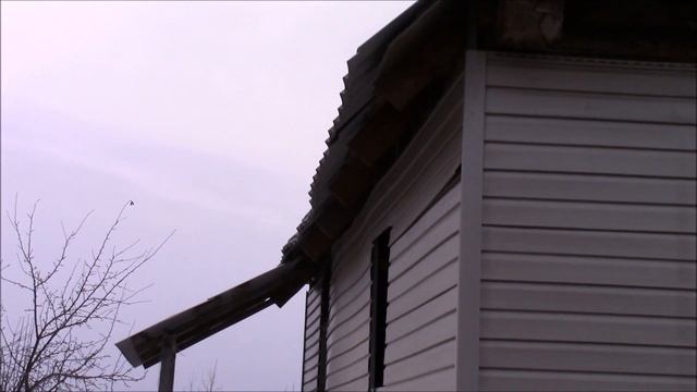 Положили металлочерепицу наоборот