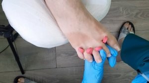 Педикюр с покрытием гель лаком