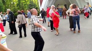 Ой смереко Танцы в парке Горького Май 2021 Харьков