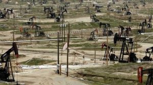 Россия, Саудовская Аравия и Иран договорились продавать нефть в юанях