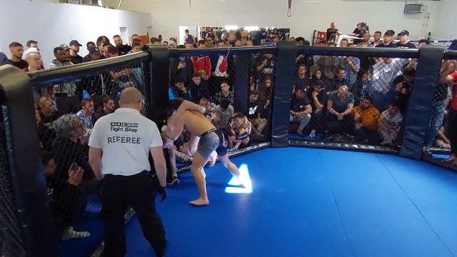 RISE Debut Fight Series 6 - Laritz v. Brunon смотреть онлайн