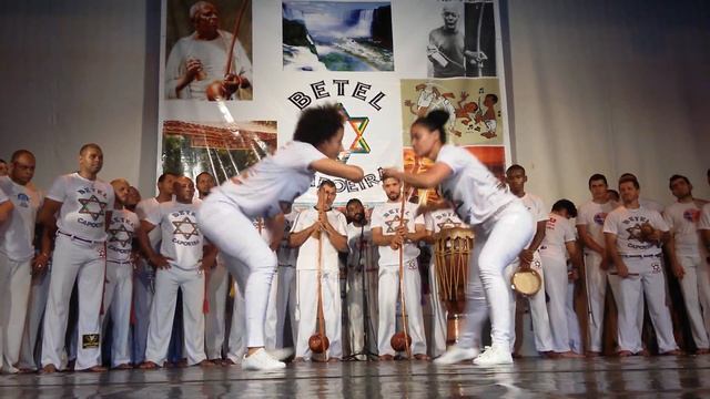 Sequência Mestre Bimba - Betel Capoeira смотреть онлайн