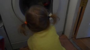 Сама включила стиральную машину и постирала игрушки. Как постирать мягкие игрушки!