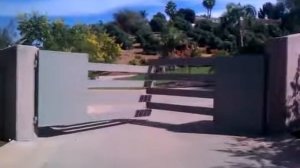 Креативные ворота. Необычная конструкция ворот. Чего только не придумают