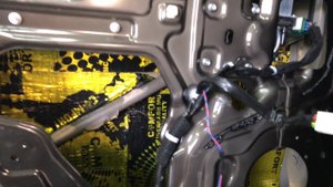 Шумоизоляция дверей автомобиля Ниссан Х-трейл