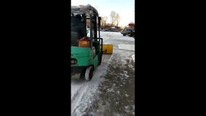 Отвал для чистки снега погрузчик вилочный