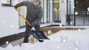 Fiskars SnowXpert ► Schneeschieber im Test ► [KURZ & KOMPAKT] zusammengefasst