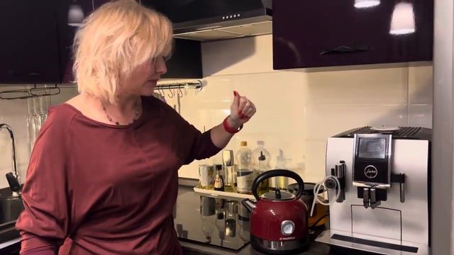 Видеообзор чайник MAUNFELD MFK 623CH Почему именно он? смотреть онлайн