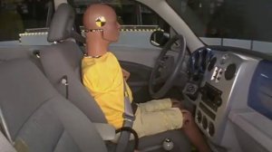 2008 Chrysler PT Cruiser side IIHS crash test