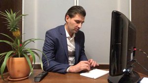 Проба в сериал «Мой брат клон» на роль зам.директор. Актер Виталий Лукошкин 89857902907