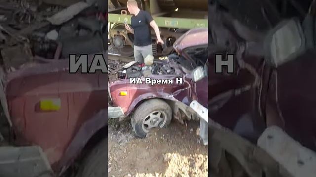 Поезд наехал на легковой автомобиль в районе деревни Ройка Кстовского округа