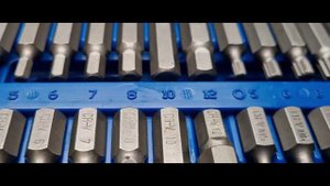 Набор бит 1/2", 40 шт. HEX, TORX, SPLINE, CrV, кейс, VOREL, 66410-1