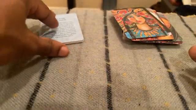 Mother Mary Oracle Cards Pocket Edition: *Unboxing & Flip Through* смотреть онлайн