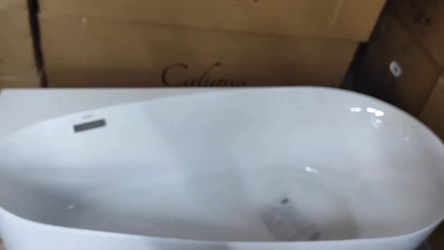 Ibiza от Calypso! Новинка в линейке пристенных ванн от Calypso. смотреть онлайн